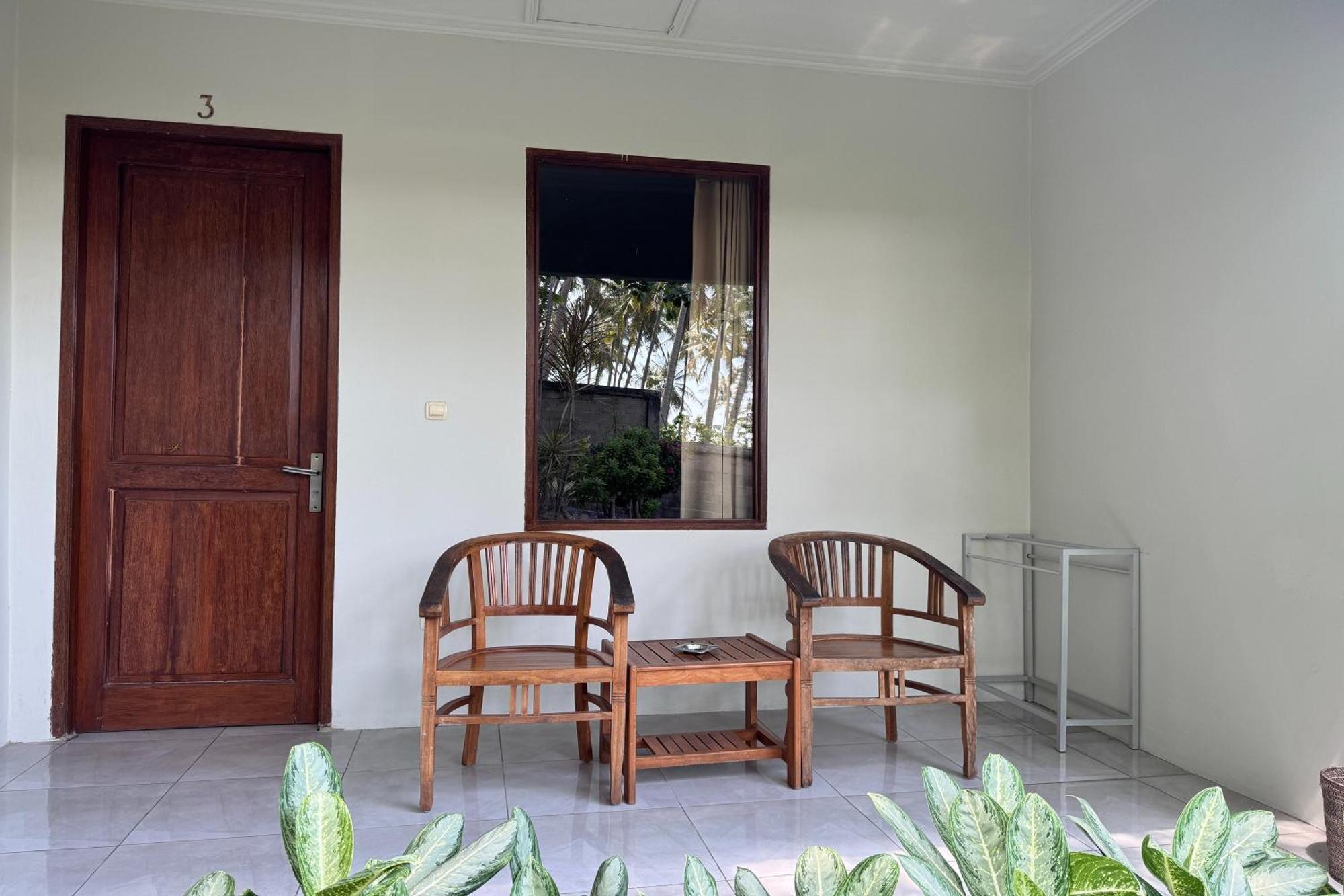 OYO 1056 Senggigi Cottages Lombok Eksteriør bilde
