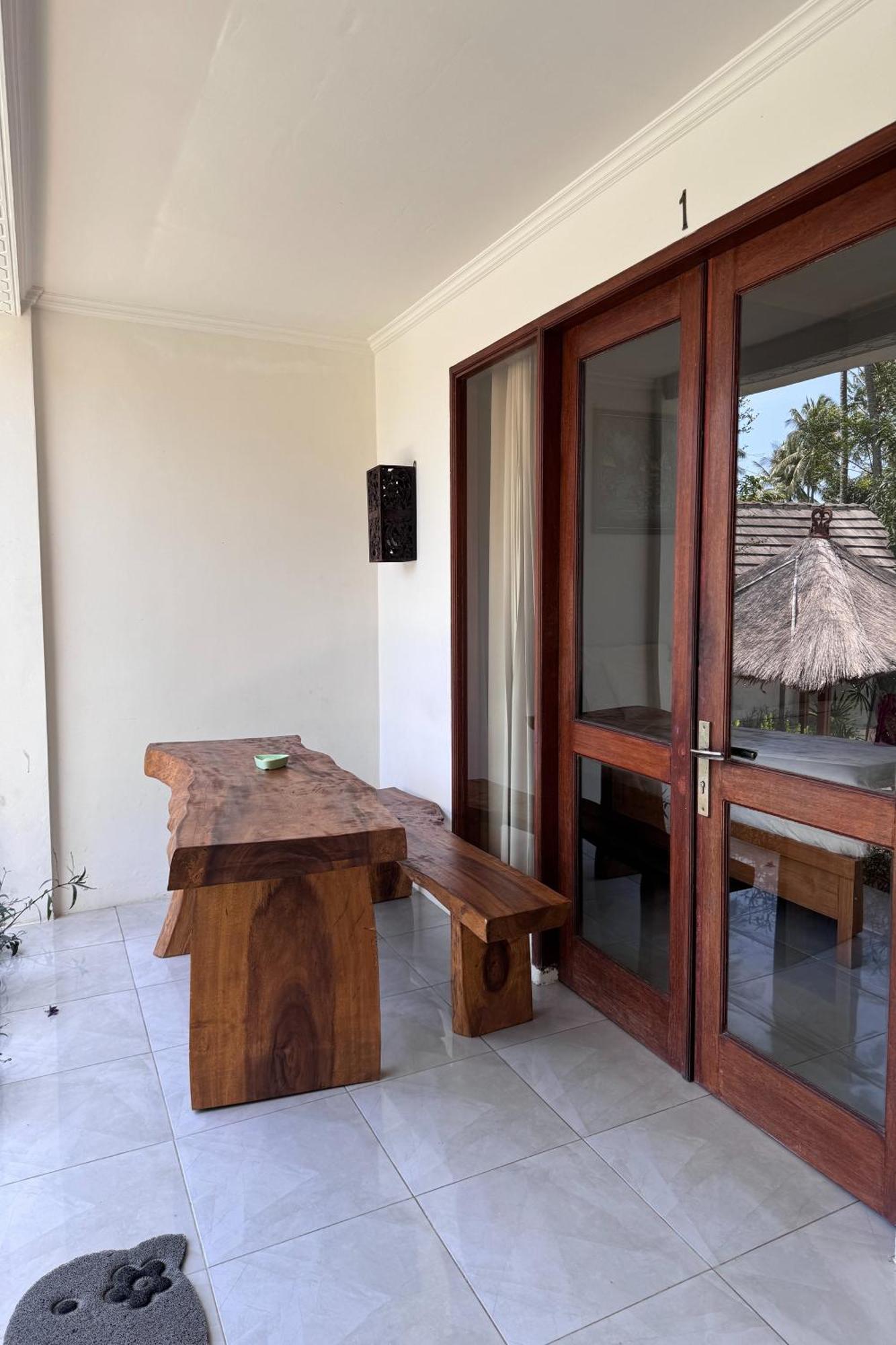 OYO 1056 Senggigi Cottages Lombok Eksteriør bilde