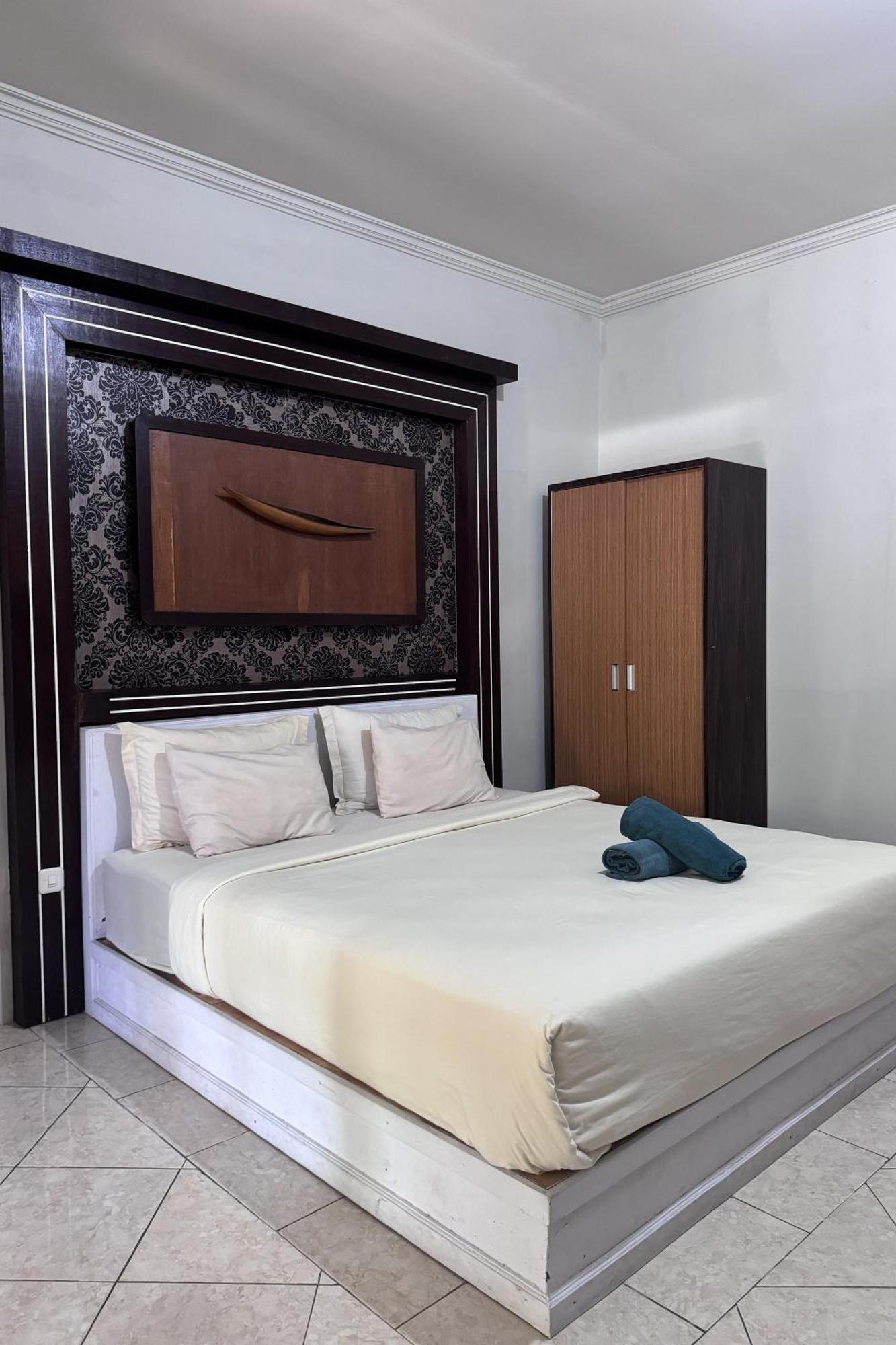 OYO 1056 Senggigi Cottages Lombok Eksteriør bilde