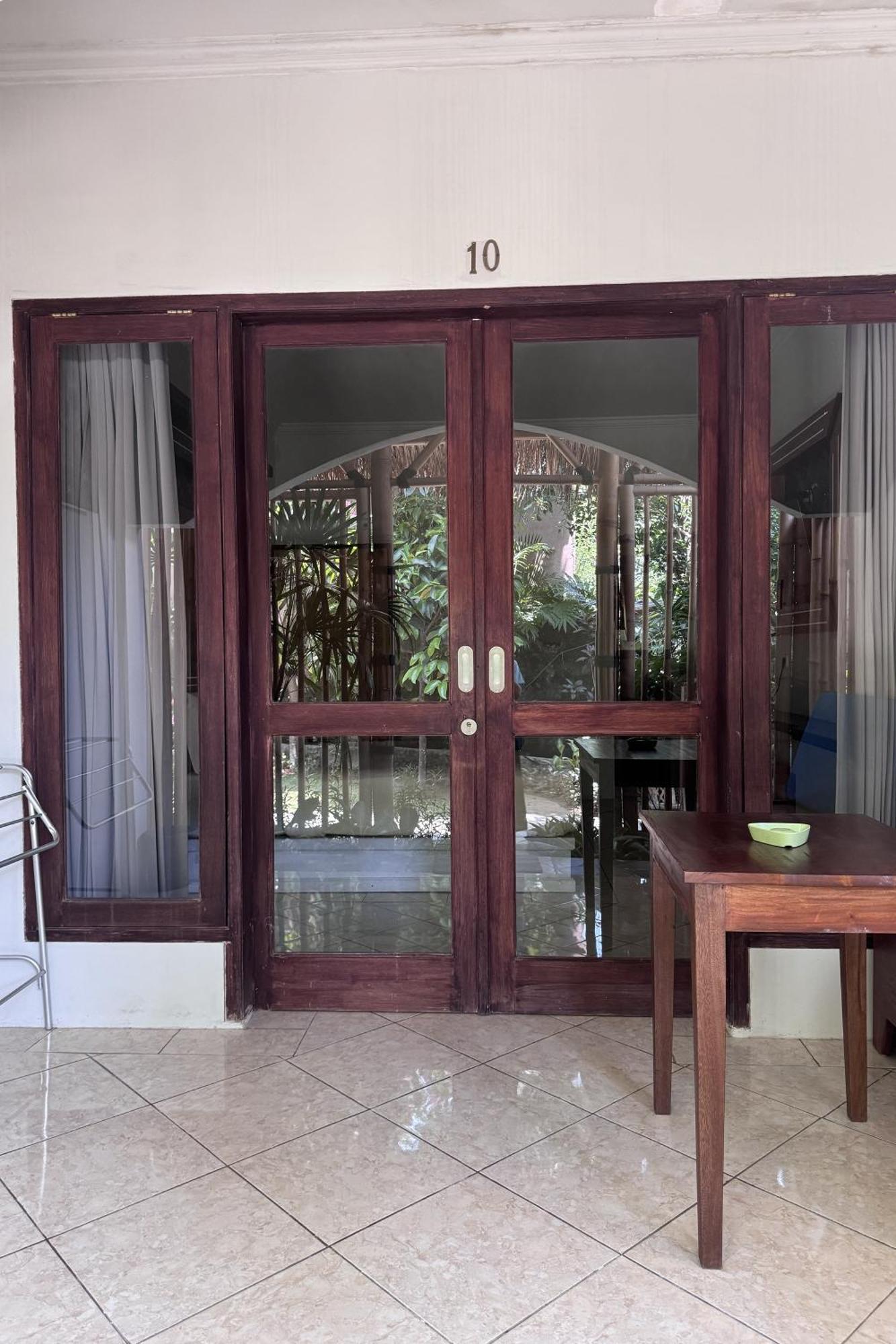 OYO 1056 Senggigi Cottages Lombok Eksteriør bilde