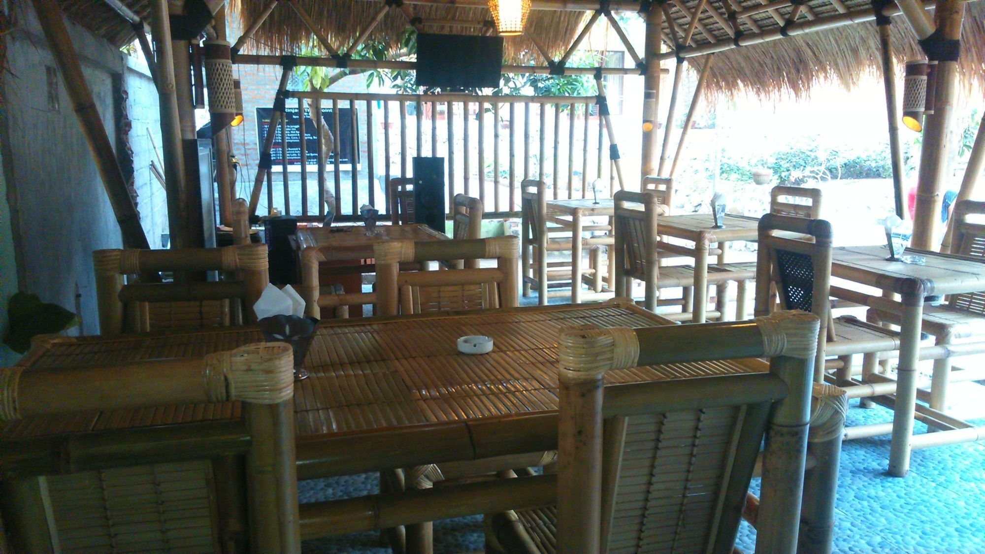 OYO 1056 Senggigi Cottages Lombok Eksteriør bilde