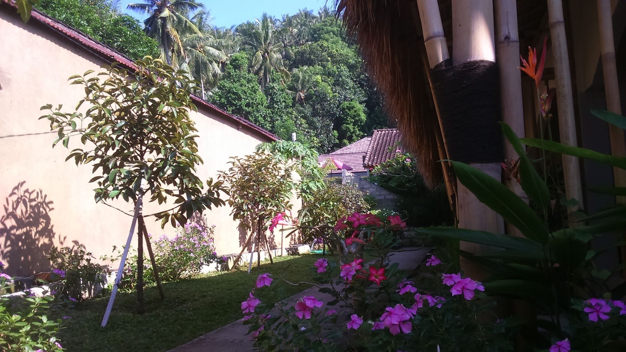 OYO 1056 Senggigi Cottages Lombok Eksteriør bilde